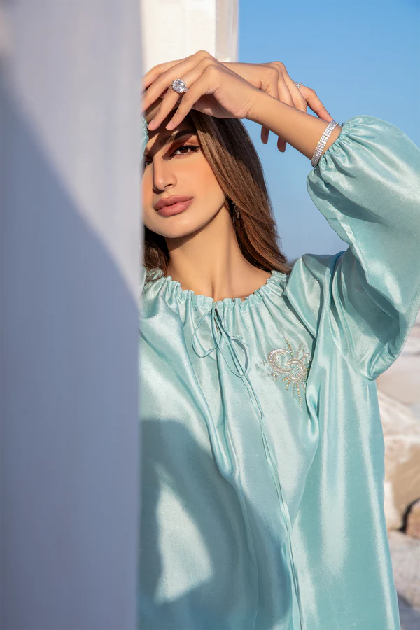 POWDER BLUE PEARL-EMBELLISHED SET
