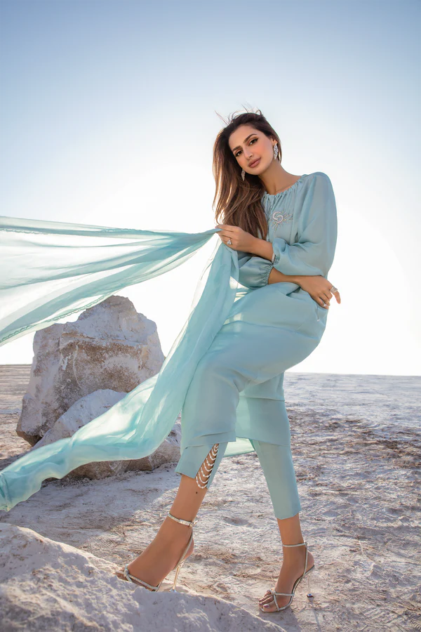 POWDER BLUE PEARL-EMBELLISHED SET