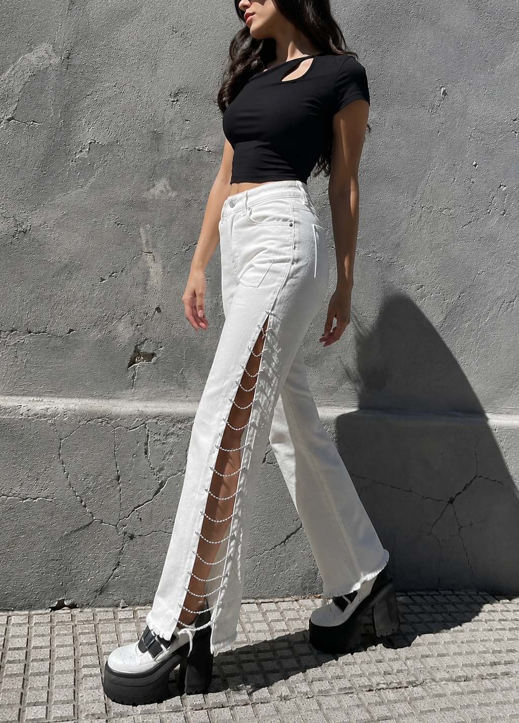 White Side Slit Chain Jeans