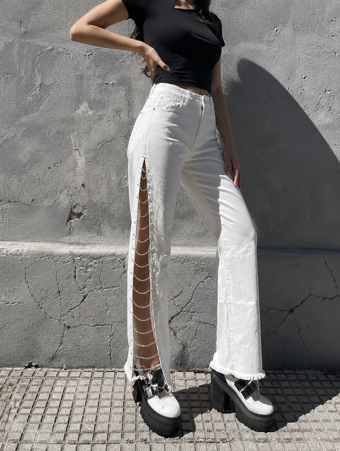 White Side Slit Chain Jeans