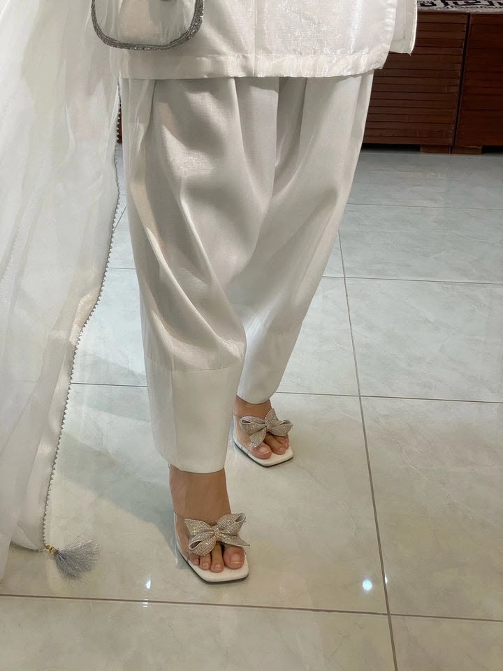 White Embellished neck 3pc