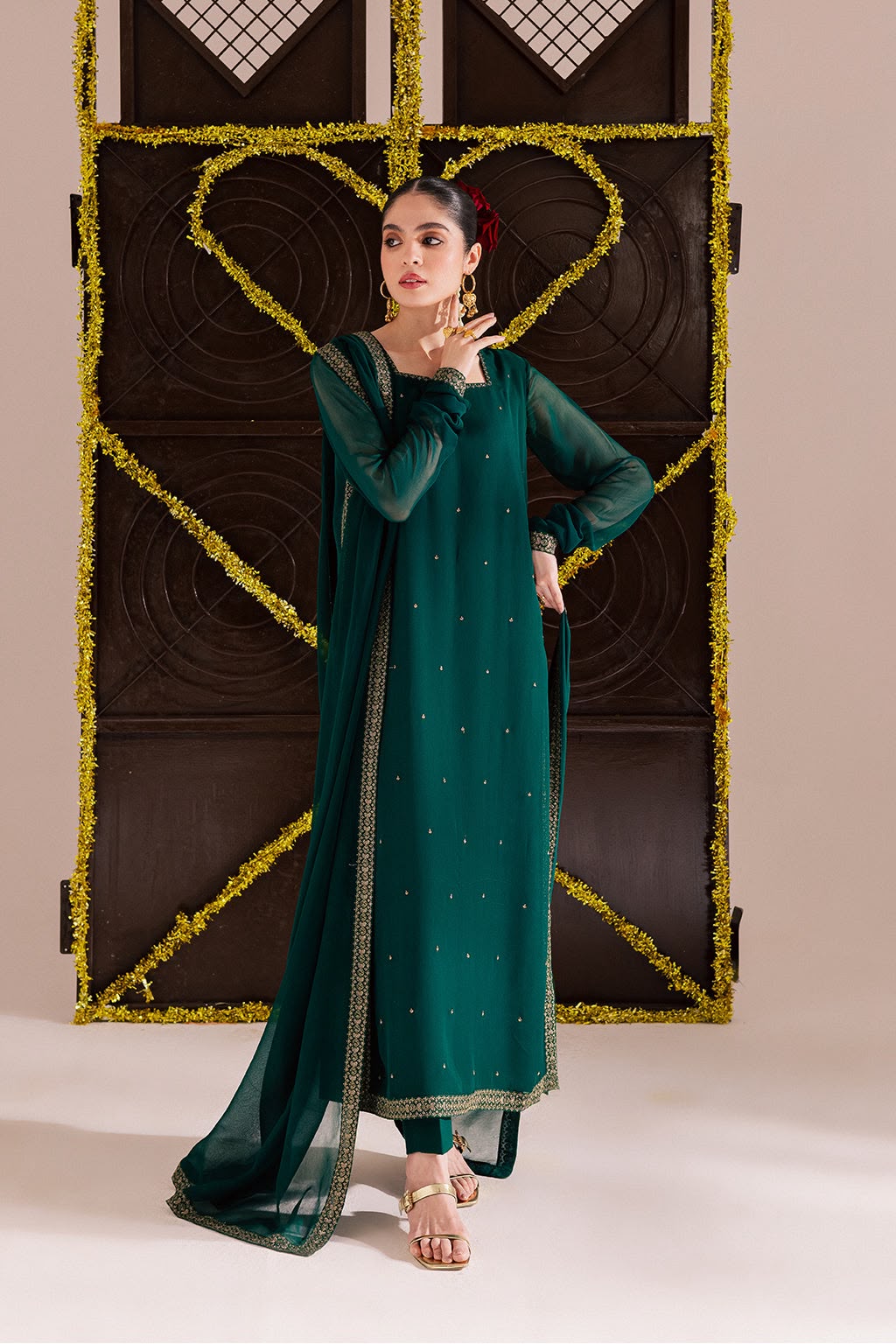Regal Green 3PC Suit – Chiffon Dupatta
